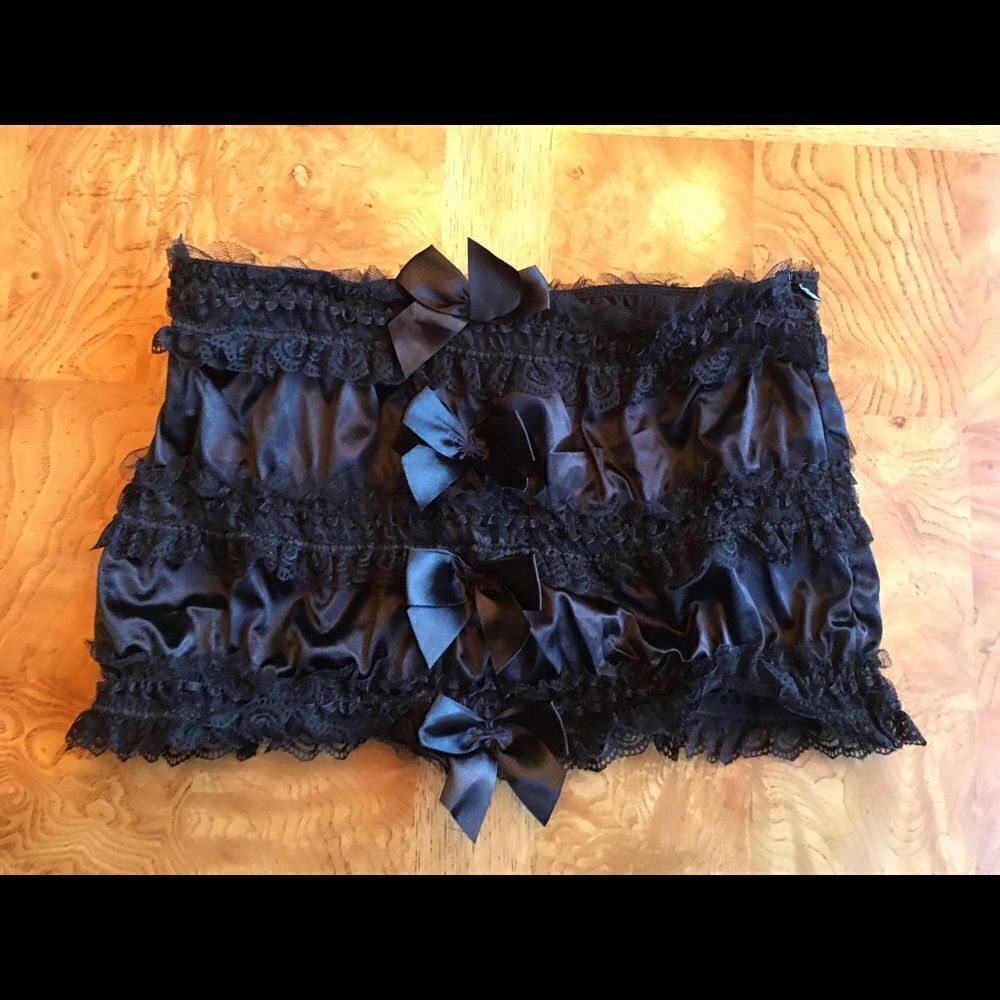 NWOT SEXY Bow Bandeau - Picture 2 of 8